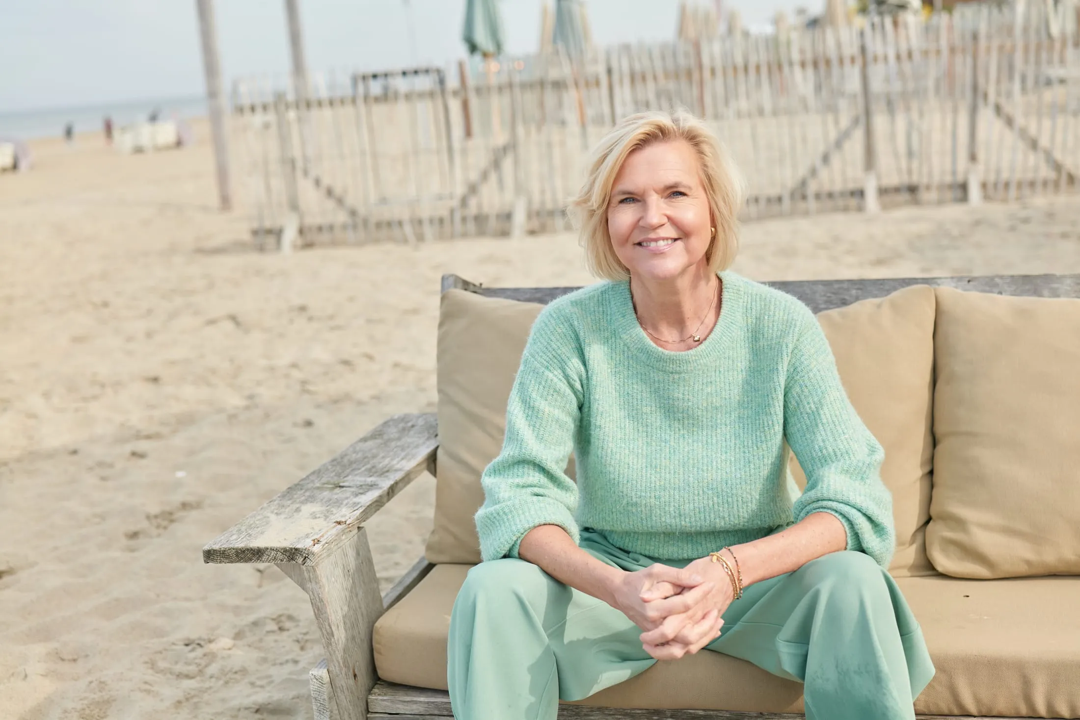 Lisette Brattinga op het strand